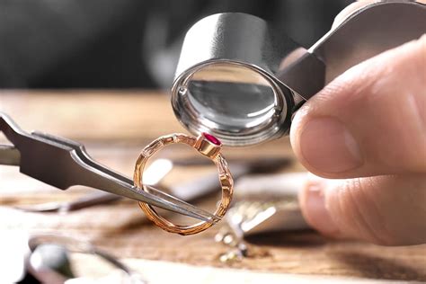 How Does Jewelry Insurance Work