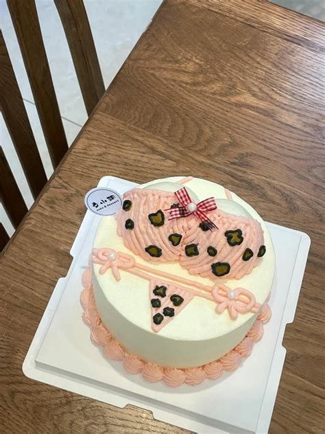 T N Ng B A Ti C V I M U B Nh Sinh Nh T Bikini C C Ch Y