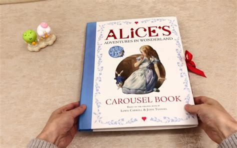 Pp的立体书—《alices Adventures In Wonderland》♠︎爱丽丝梦游仙境♣︎旋转木马书♥︎可360°旋转展开♦︎