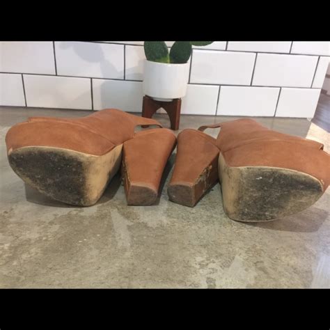 Steve Madden Shoes Steve Madden Chunky Heel Sandal Wedge Nude Tan