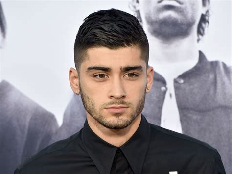 Zayn Malik Pillow Talk Ex One Direction Singer Announces Release