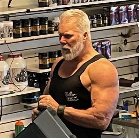 Wwe Legend Kevin Nash Looks Jacked As Fans Say Big Sexy Turning Back