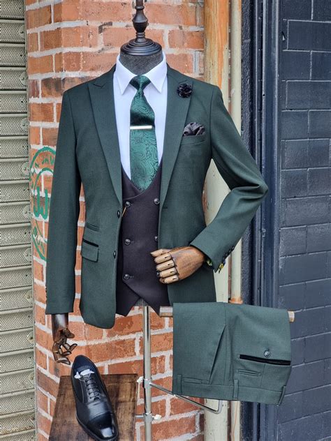 Bromley Olive Suit With Kelvin Black D B Waistcoat