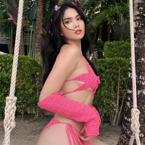 Ng C Trinh N Ng B Ng Trong Lo T Nh Bikini M I Khoe V C D Ng C C Nh