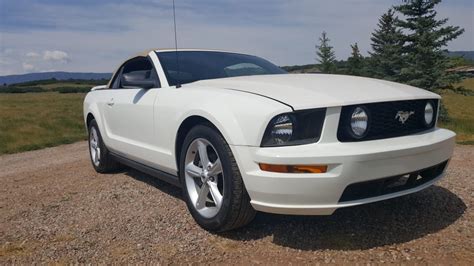 2005 Ford Mustang Convertible for Sale at Auction - Mecum Auctions