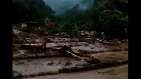 Banjir Bandang Dan Longsor Terjang Citengah Sumedang Tiga Orang Jadi