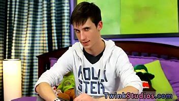 Hombres heterosexuales engañando a las esposas con hombres porno y sexo gay chicos jóvenes