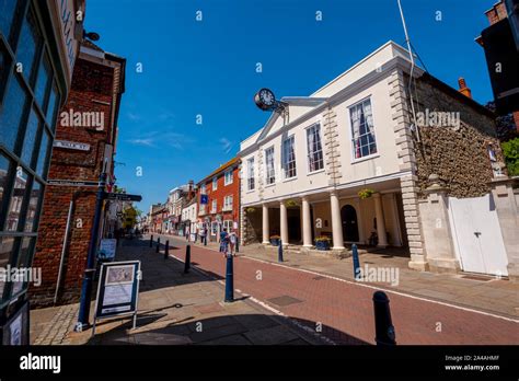 The High Street Hythe Kent With The Former Guild Hall Built In 1794