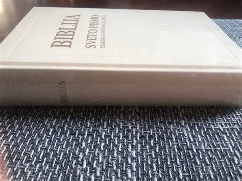 Biblija Sveto Pismo Starog I Novog Zavjeta