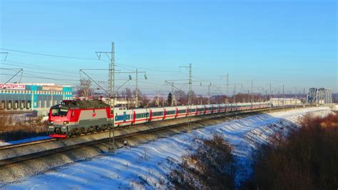 Скоростной поезд №703 "Стриж" Нижний Новгород - Москва. ЭП20-016 с ...