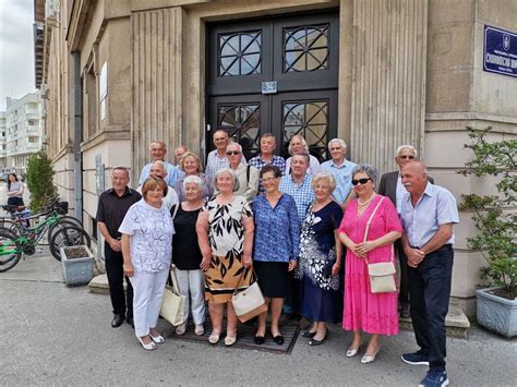 Bivši učenici Ekonomske škole proslavili 55 godina mature Banjaluka net