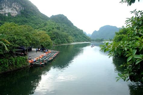 Ninh Binh Private Day Trip From Hanoi To Hoa Lu Trang An