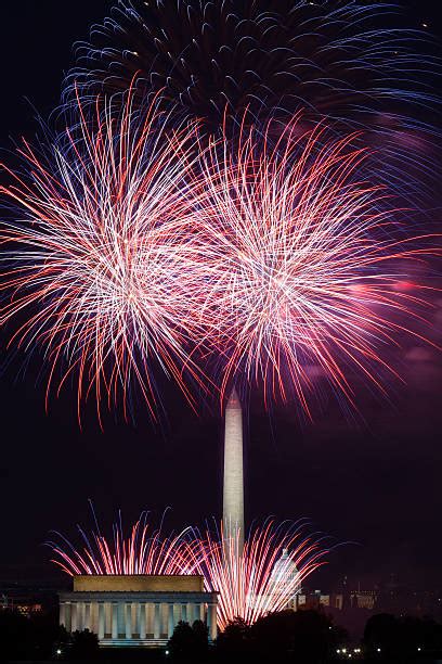 120+ Lincoln Memorial Fireworks Stock Photos, Pictures & Royalty-Free ...