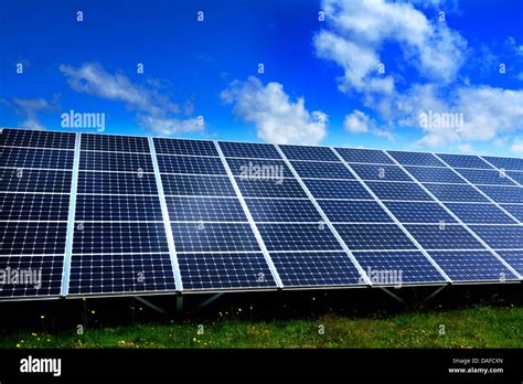 Solar Electricity Panels Hi Res Stock Photography And Images Alamy