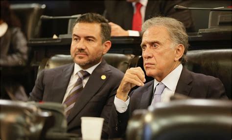 PAN expulsa a Yunes Márquez y Yunes Linares por votar a favor de