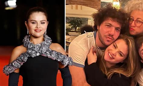 Selena Gomez And Benny Blanco Dating Timeline How They Met Their Engagement And More Capital