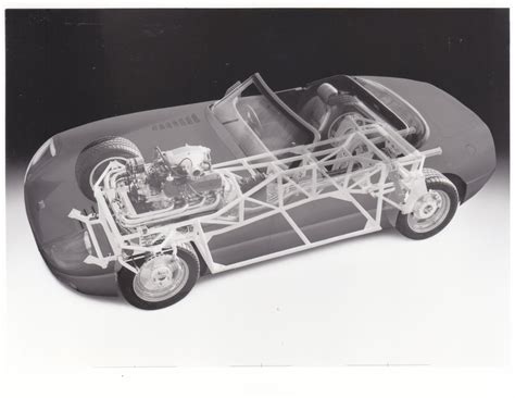 TVR prototype chassis design for Tuscan racer, press photo, UK, 1988