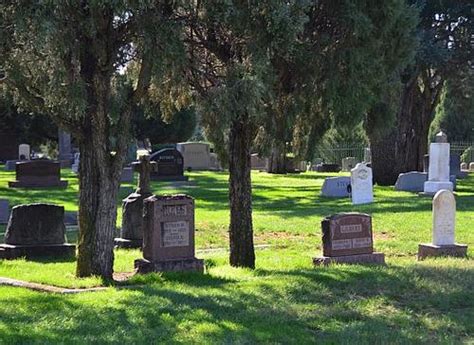 History - Cedar Hill Cemetery