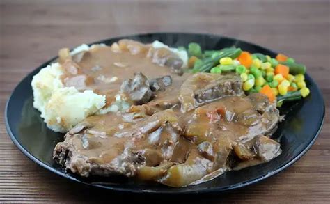 Easy Swiss Steak Recipe With Cream Of Mushroom Soup