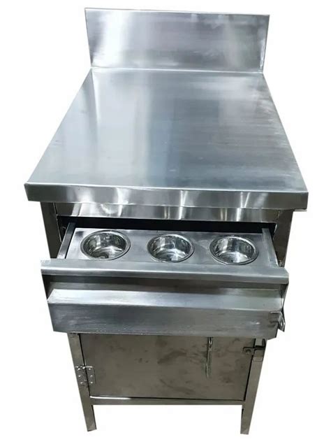 Silver Rectangular Stainless Steel Chat Display Counter For Restaurant