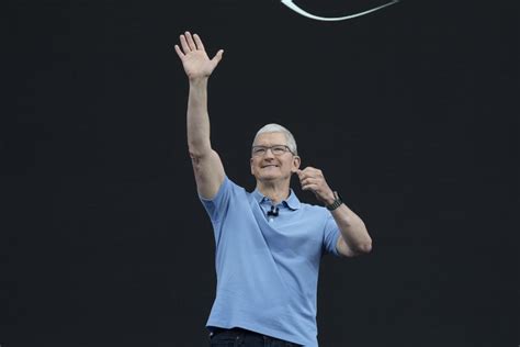 Apple Reaches 3 Trillion Market Value For The Second Time