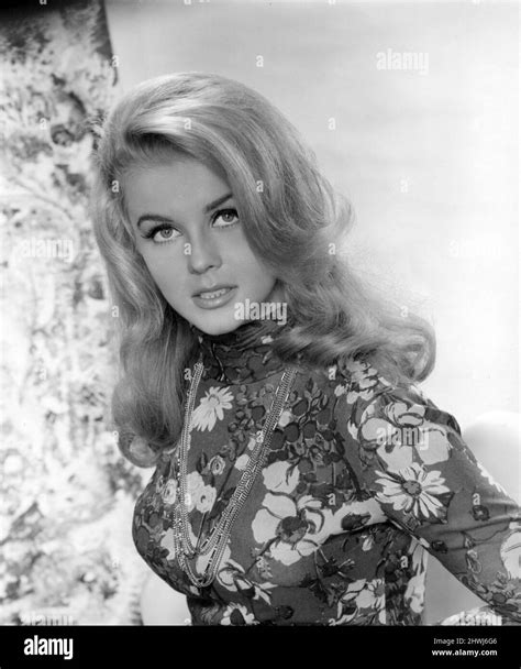 Ann Margret 1960s Fotos Und Bildmaterial In Hoher Auflösung Alamy