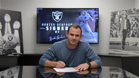 Raiders sign fifth-round pick wide receiver Hunter Renfrow