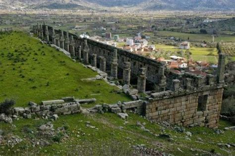 Alinda Antik Kenti Karpuzlu Ayd N Ayd N N Karpuzlu Il Esinde Bulunan