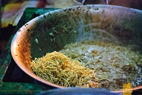 Lakad Pilipinas: CAGAYAN | That No-Name Pancit Batil Patong at Tuguegarao’s Bonifacio Ave.