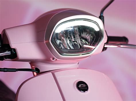 Tin xe máy hot Kỳ phùng địch thủ của Honda Air Blade ra mắt giá triệu đồng có phanh ABS