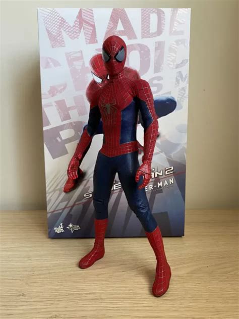 HOT TOYS MOVIE Masterpiece The Amazing Spider Man Scale Figure Spider Man