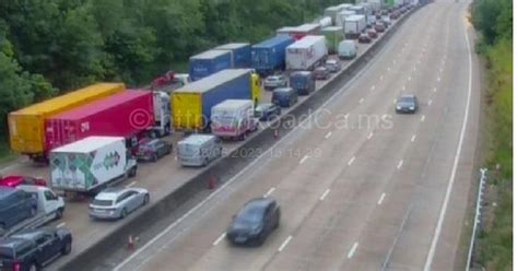 Live M25 Accident Updates As Police Rush To The Scene Of 5 Car Crash