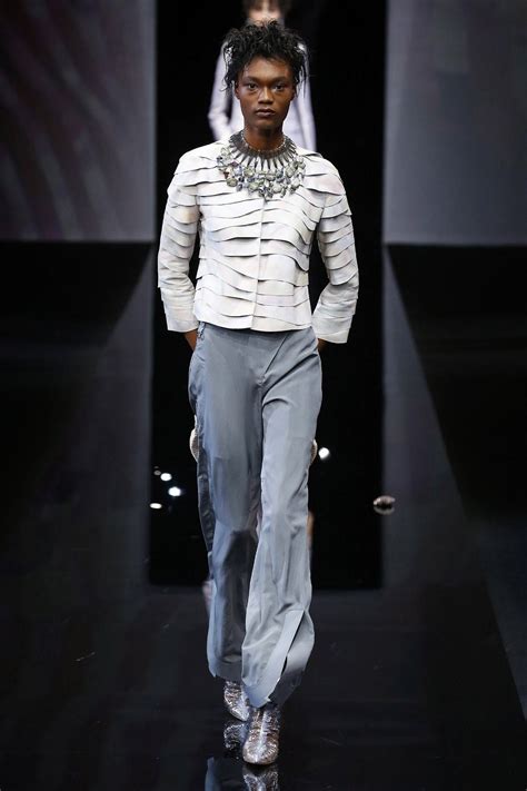 Giorgio Armani Ready To Wear Fashion Show Collection Spring Summer