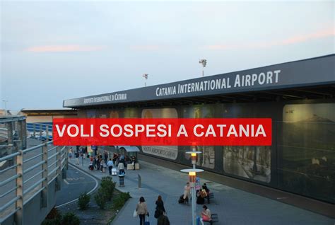 Eruzione Etna Sospesi Voli Aeroporto Catania Fino A Domani