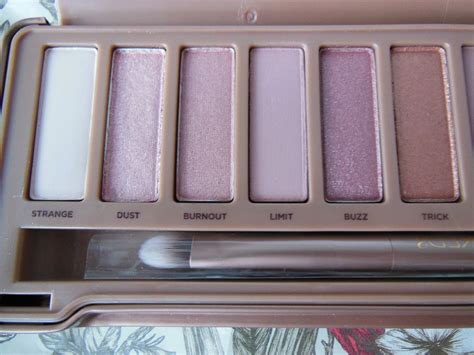 Urban Decay Naked 3 Palette Review And Swatches Tales Of A Pale Face