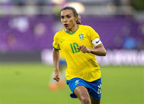 Este es mi último año Marta estrella brasileña del fútbol anuncia