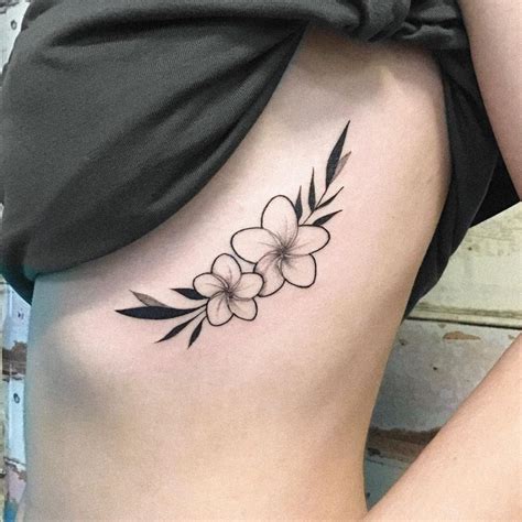 Eu Amo Esses Raminhos Podem Pedir Mais Tatuagem Feminina Tatuagem