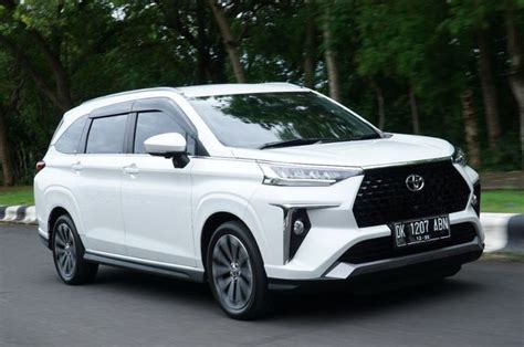 Harga Toyota Avanza Veloz Naik Awal Tahun Varian Tss Jadi Segini