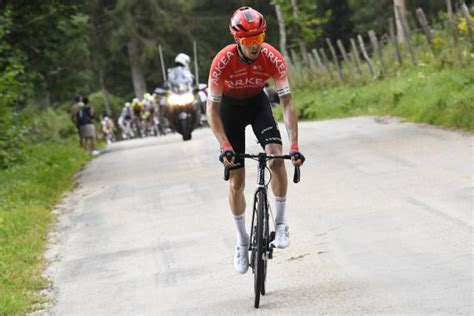 Cyclisme Élie Gesbert troisième de l arrivée en bosse à Qurayyat sur