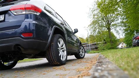 Jeep Grand Cherokee Mit Der Einteiligen Schmidt Drago By