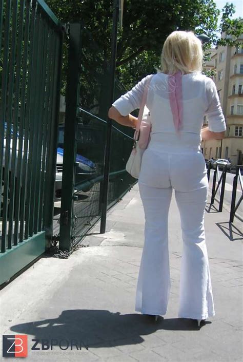 Madurita Culona Transparentando Tanga ZB Porn