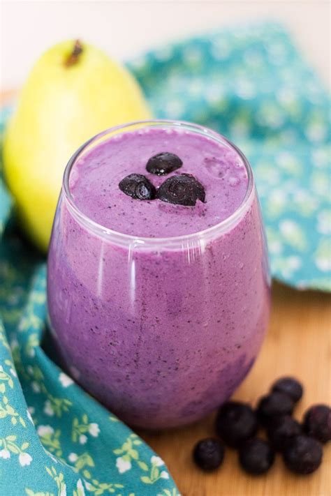 Blueberry Pear Smoothie Recipe with Only 4 Ingredients