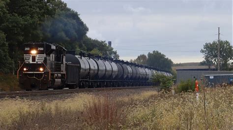 Long Hood Forward Ns Sd70m 2 Leads Ns B16 Ogden Dunes Indiana Youtube