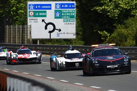 Toyota blasts “Americanisation” of Le Mans with new safety car rules