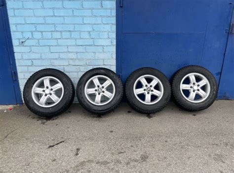 215/70 R16 зима Yokohama з дисками: 2 900 грн. - Колеса в сборе Киев на Olx
