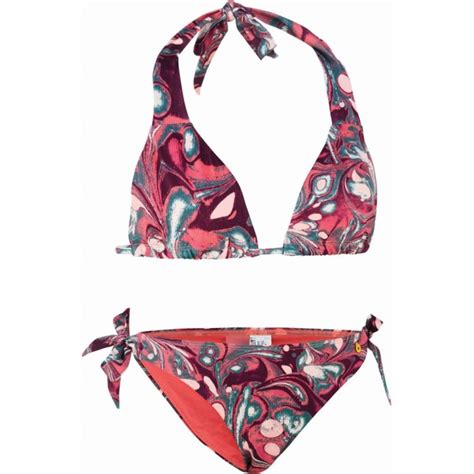 10 Hot Sexy Kari Traa Bikini Pics