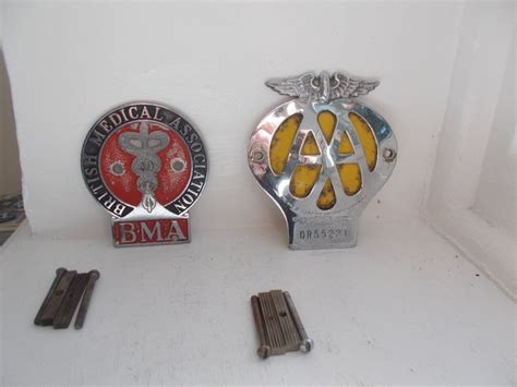 Embleem Mascotte Kenteken Bma And Aa Chrome On Brass And Catawiki