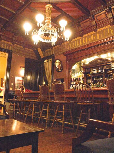 The Columns Hotel Bar in New Orleans | New orleans bars, New orleans ...