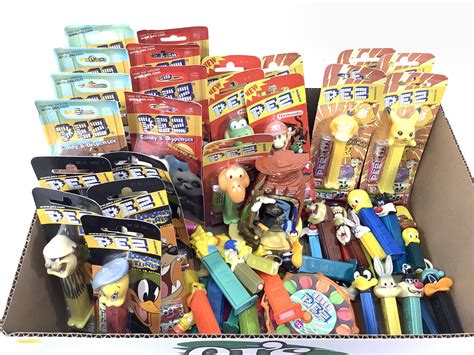 Lot Vintage Pez Dispensers Looney Tunes Nintendo