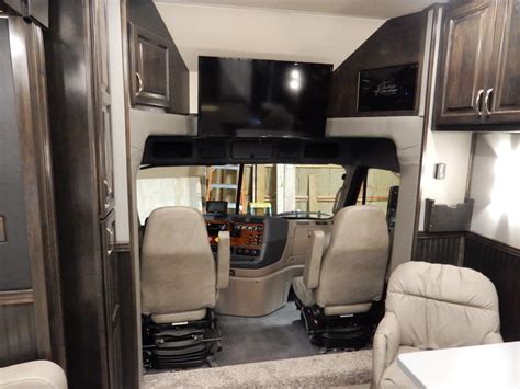 2019 Showhauler Motorhome Conversions 16 5 17 5gssl Performance RV